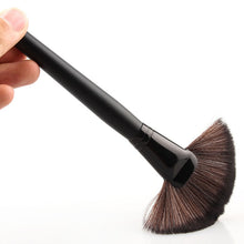 Load image into Gallery viewer, Professional 32pcs Black Makeup Brushes Set Powder Blusher Contour Cosmetic Beauty Tools Kit