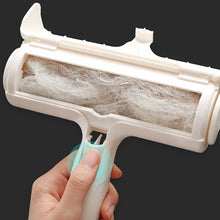 Load image into Gallery viewer, 2-Way Remove Pet Hair Roller Dog Cat Hair Remover Brush Carpet Cleaning Brush Cat Lint Sticking Roller Carpet Cleaner Brushes