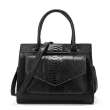 Load image into Gallery viewer, Solid Color Women's Snake Printed Messenger Bag