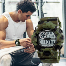 Load image into Gallery viewer, Waterproof Multifunctional Mountaineering Electronic Watch