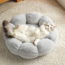Load image into Gallery viewer, Autumn Winter Plus Velvet Thick Round Flower Cat Litter Kennel
