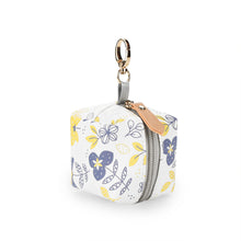 Load image into Gallery viewer, Baby Pacifier Holder Impervious Case For Infants