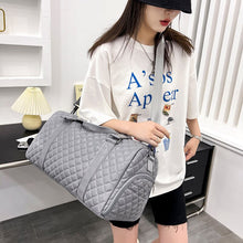 Load image into Gallery viewer, PU Leather Men's Fitness Travel Bag Simple Large Capacity Shoulder Messenger Bag Multifunctional Design Unisex Handbag
