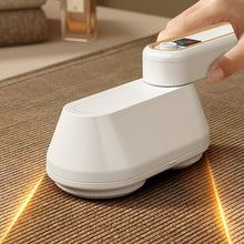Load image into Gallery viewer, Fabric Shaver and Lint Remover Rechargeable Electric Fuzz Remover  Electric Sweater Shaver to Remove Pilling Fuzz Remover

