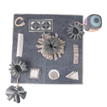 Load image into Gallery viewer, Pet Smelling Pad Food Puzzle Sniffing Pad
