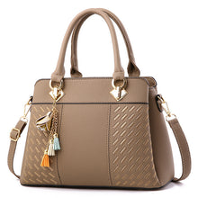 Load image into Gallery viewer, Ladies Large-Capacity Middle-Aged Shoulder Messenger Bag

