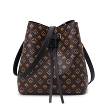 Load image into Gallery viewer, Fashion Single Shoulder Large Capacity Women's Messenger Bag
