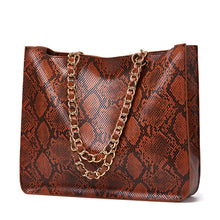 Load image into Gallery viewer, Snake Pattern Casual Female Large Capacity Messenger Bag
