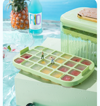 Load image into Gallery viewer, Press Mold To Make Ice For Large Capacity Household Use
