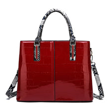 Load image into Gallery viewer, Fashion Female Messenger Bag With Snake Pattern Handle
