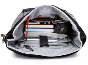 Middle School Student Backpack With USB Charging Port