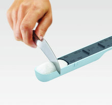 Load image into Gallery viewer, Kitchen Household 12 Speed Adjustable Measuring Spoon With Scale
