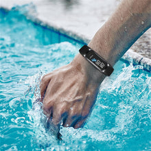 Load image into Gallery viewer, Multi-sport Mode Body Temperature Heart Rate Bracelet
