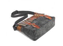 Load image into Gallery viewer, Women's Vintage Ethnic Style Shoulder Bag Messenger Bag
