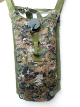Load image into Gallery viewer, Cycling Sports Outdoor Camouflage Backpack
