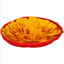 Load image into Gallery viewer, Pet Sniffing Mat Slow Food Puzzle Blanket
