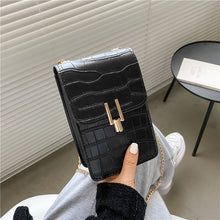 Load image into Gallery viewer, Pattern Fashion Women's Bag High-quality Texture Shoulder Bag
