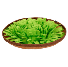 Load image into Gallery viewer, Pet Sniffing Mat Slow Food Puzzle Blanket
