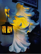 Load image into Gallery viewer, Faceless Ghost Sculpture Halloween Ghoul Resin Sculpture Decoration
