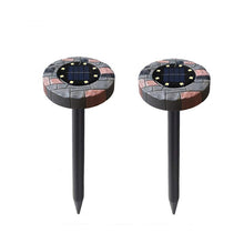 Load image into Gallery viewer, 2pcs Solar Powered Ultrasonic Mouse Repellent Pest Control

